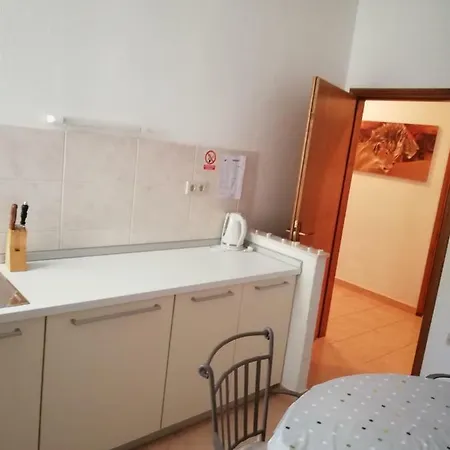 Apartment Dugi Rat Апартаменты